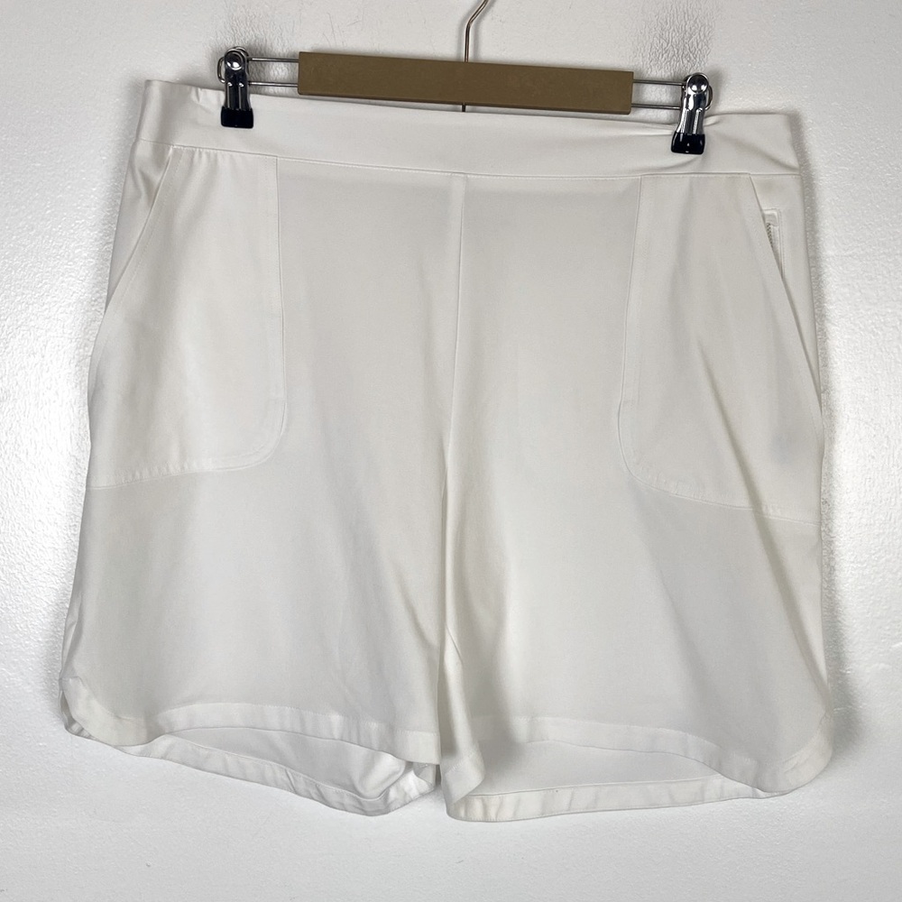 Chico's Athletic Zipped Pockets Pull On Shorts Size 14 Color White